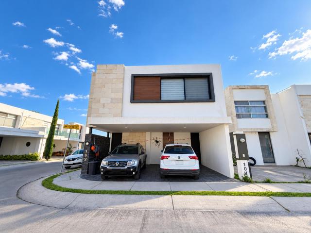 RENTA DE CASA EN BOSQUE SERENO AL PONIENTE DE LA CIUDAD LU