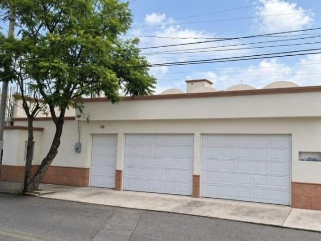 RENTA DE CASA EN COL. CIPRES TOLUCA
