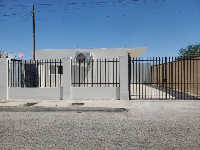 RENTA DE CASA EN COLONIA FLORES MAGON