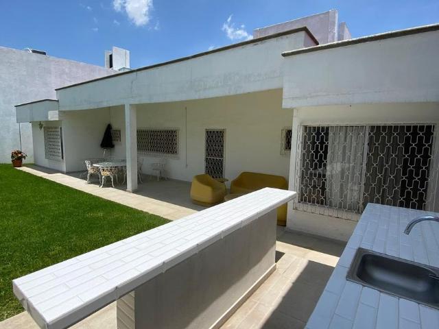 RENTA DE CASA EN COLONIA MARAVILLAS, CUERNAVACA