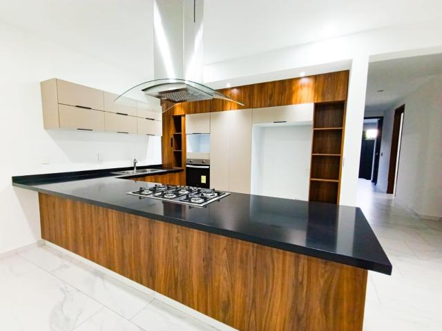 RENTA DE CASA EN COLONIA MARAVILLAS, CUERNAVACA