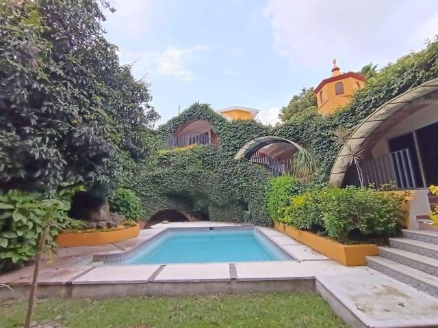 RENTA DE CASA EN COLONIA TLALTENANGO, CUERNAVACA