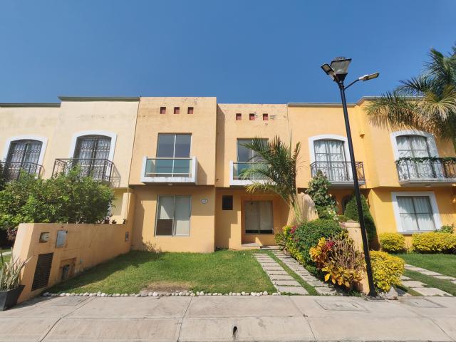 Renta de casa en condominio con alberca, Tezoyuca, Zapata, Morelos. Clave 6108