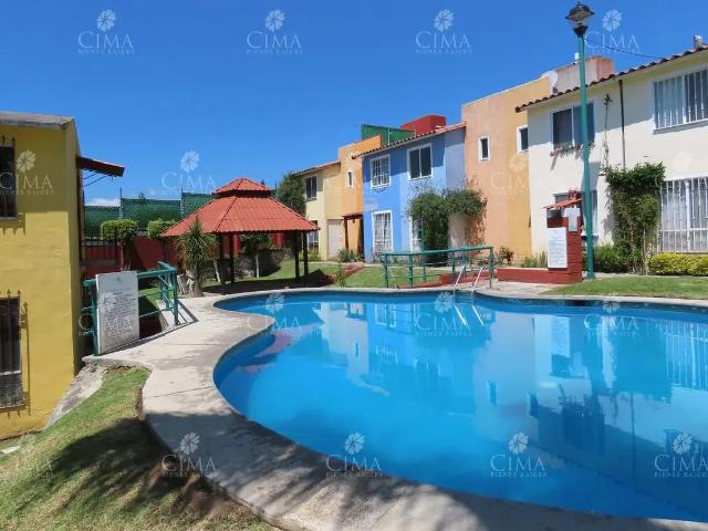 Renta de Casa en Condominio en Lomas de Tzompantle, Cuernavaca R188