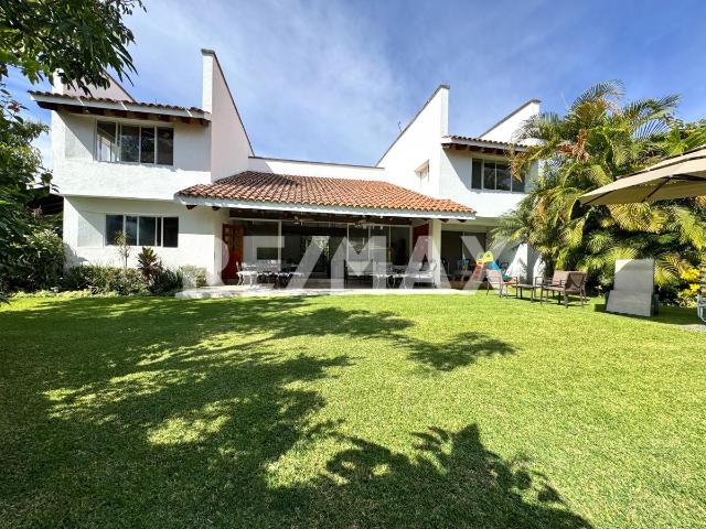 Renta de casa amueblada en El exclusivo Kloster Sumiya, Jiutepec, Morelos. Clave 6075