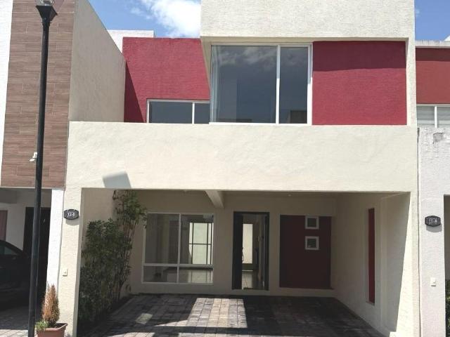 RENTA DE CASA EN FRACC. VILLA TOSCANA III TOLUCA