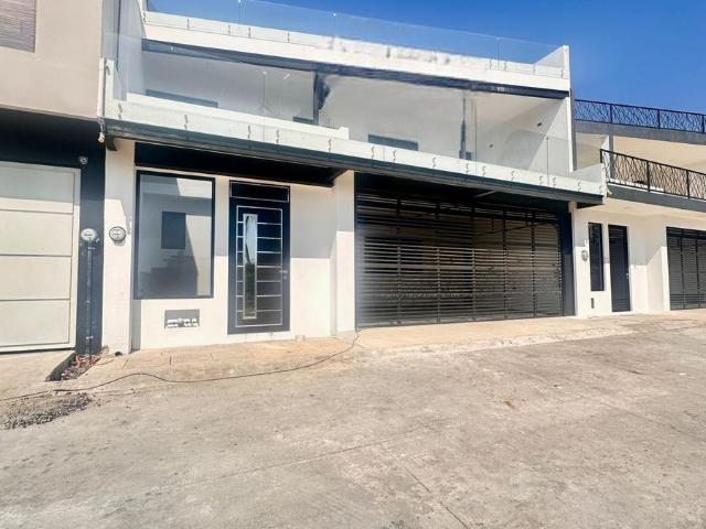 renta de casa en imperial animas $31,000
