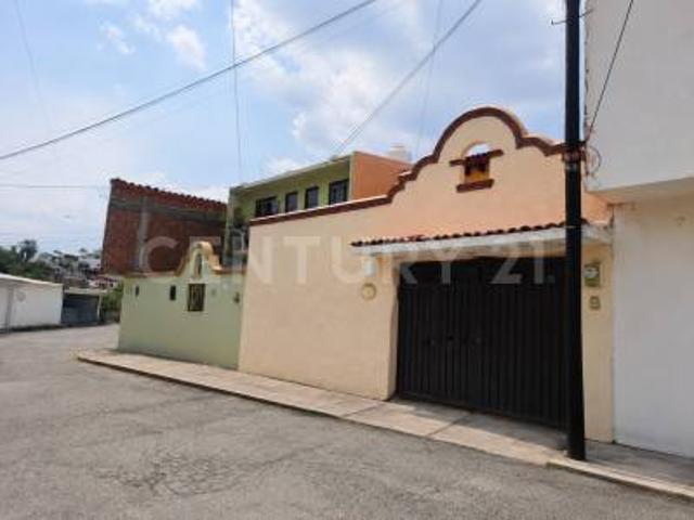 Renta de casa en Jardines de Acapantzingo Cuernavaca Morelos GA 02