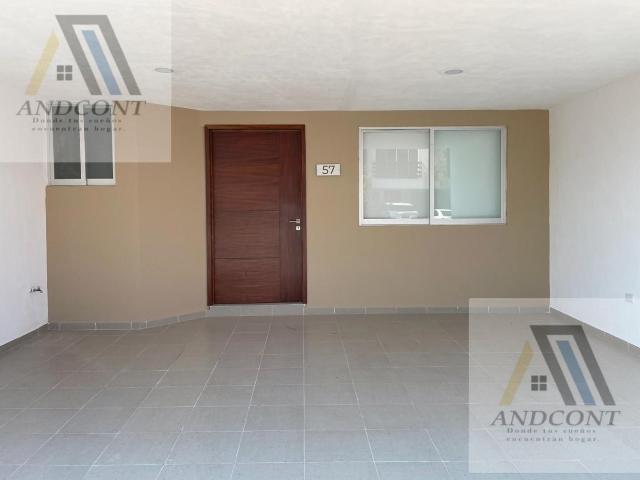 RENTA DE CASA EN LA ANTIGUA CEMENTERA, PUEBLA, TRES RECAMARAS