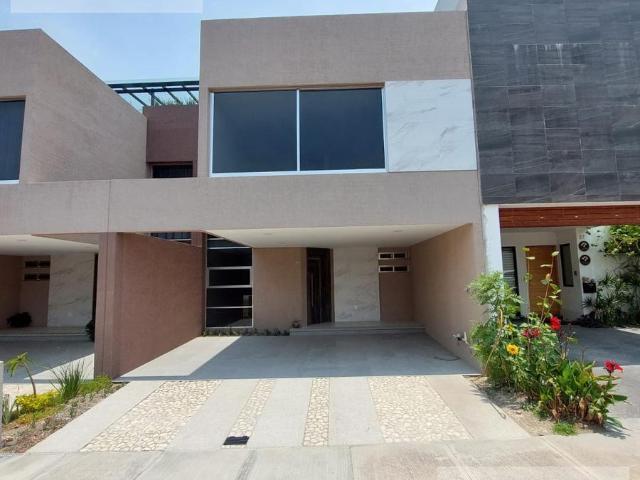 RENTA DE CASA EN LA ANTIGUA CEMENTERA, PUEBLA, TRES RECAMARAS