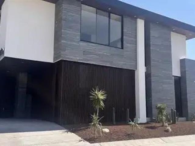 Renta De Casa En Lomas Del Molino 5 En Zona Norte