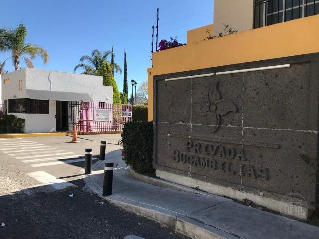 RENTA DE CASA EN PRIVADA BUGAMBILIAS COLONIA LAS HADAS, QUERÉTARO
