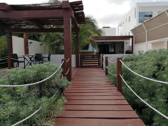 Renta de Casa Kux Frente al Mar en Chicxulub, Yucatán