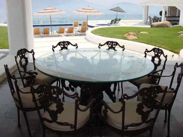 Renta de casa, Las brisas