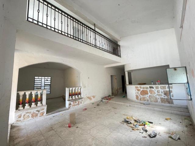 Renta de Casa para Negocios en Perif?rico Norte de 4 Habitaciones