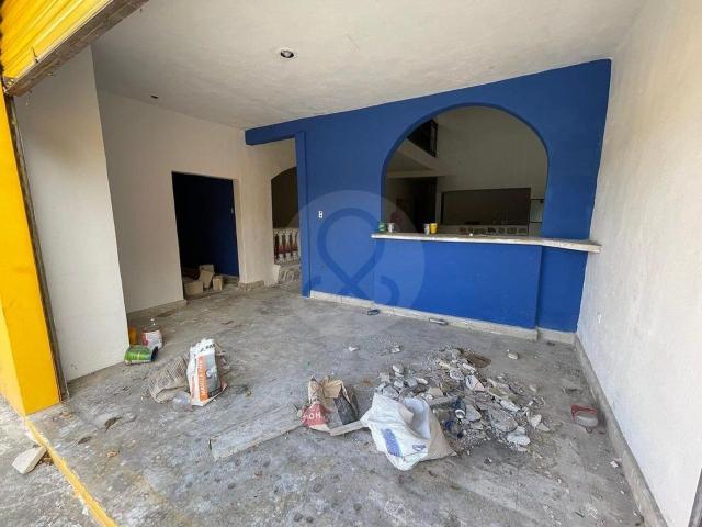 Renta de Casa para Negocios en Perif?rico Norte de 4 Habitaciones