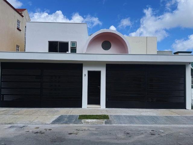 RENTA DE CASA SM 11 CANCÚN $50,000 CON ALBERCA 100% REMODELADA 400 m2