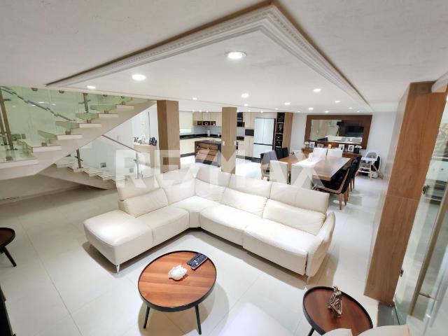 Renta de Casa sola en excelente ubicación en la Ciudad de México, Jardín Balbuena. Clave 6097