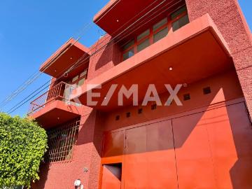 Privada Loma Linda Oaxaca de Juárez, Calle Porfirio Meneses Córdova