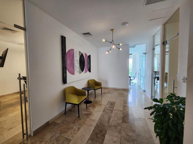 Renta de Consultorio Dental en Av. Principal en Col. M?xico de 13 m2
