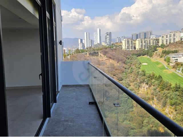 Renta de departamento de 3 recamaras y terraza en The Oaks Bosque Real