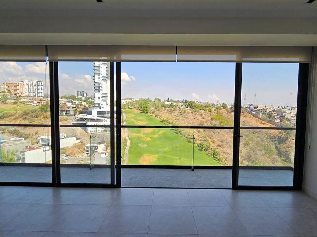 Renta de departamento de 3 recamaras y terraza en The Oaks Bosque Real