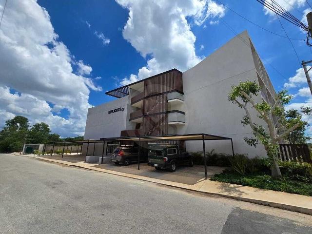 Renta de Departamento en edificio privado con amenidades en Temozón Norte