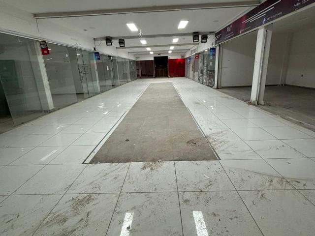 RENTA DE ESPACIO COMERCIAL EN PLAZA PASEO TERRAZA