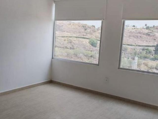 Renta de excelente departamento, ubicado en lago esmeralda con vista a presa madin