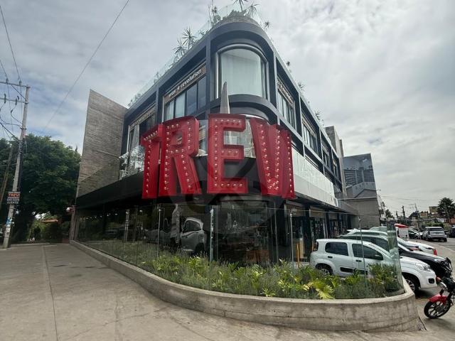 Renta De Exclusivo Local Tipo Rooftop En Plaza Trevi | Lomas De Tecamachalco