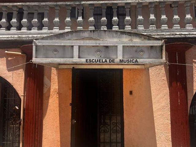 Renta de inmueble comercial en Toluca sobre Av. Heriberto Enr?quez