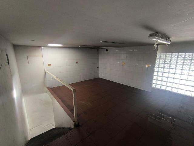 Renta de Local comercial de 100 m2 en Avenida Garc?a Lav?n