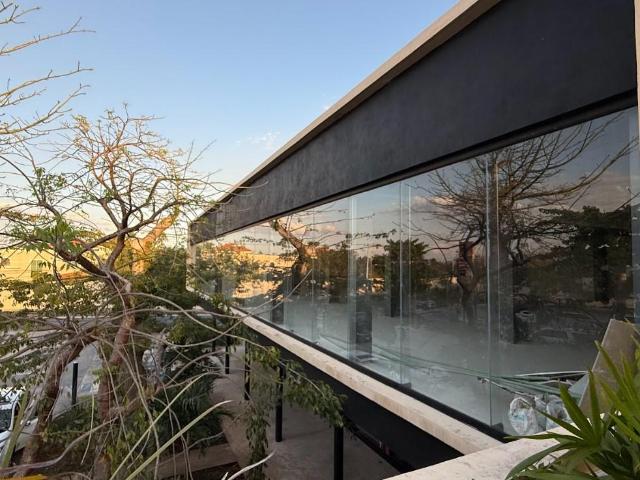 Renta de Local Comercial de 384 m2 en Montebello