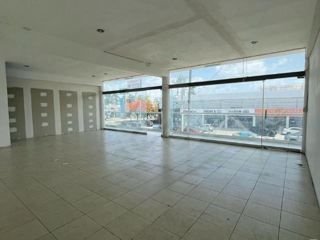 Renta de Local Comercial de 70 m2 en Planta Alta en San Ram?n Norte