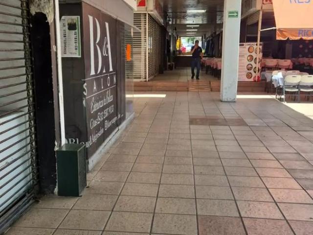 Renta de local comercial en codoplaza Plaza del sol