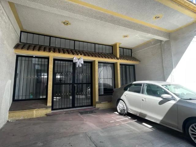Renta de Local Comercial en Avenida Principal de Altotonga Centro