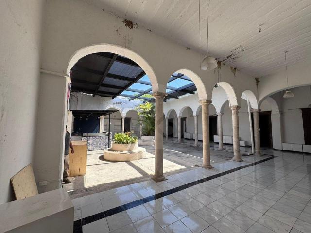 Renta de casona para comercio sobre la calle 60 Centro, M?rida