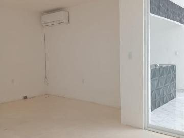 Renta de Local Comercial en Santa Fe Corregidora cerca de Galindas en Queretaro