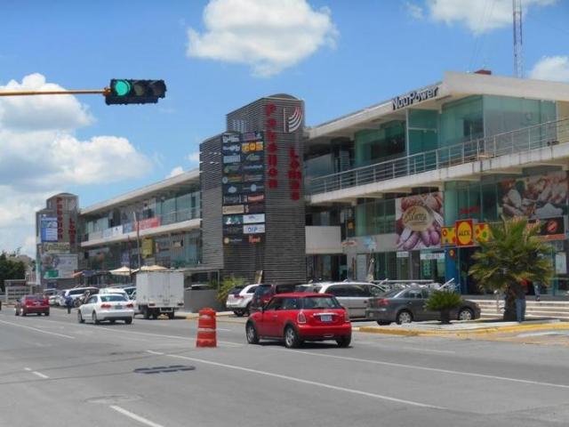 Renta de local comercial en Plaza Pabellon Planta alta
