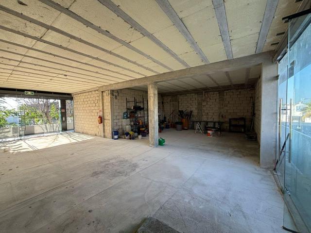 Renta de Local Comercial en Xcumpich de 100 m2
