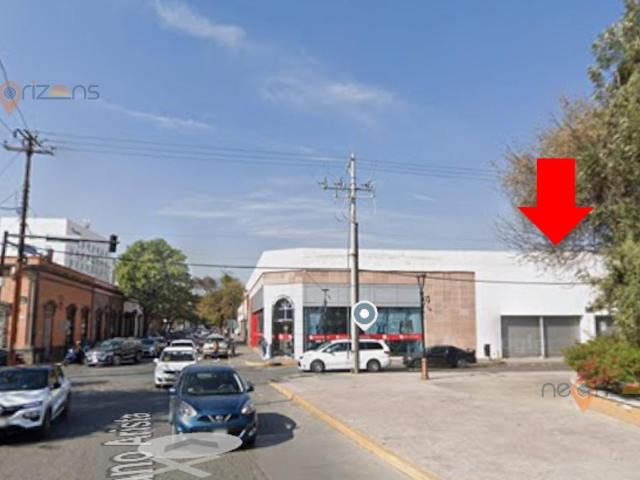 RENTA de Local con DOBLE ACCESO sobre avenidas Comerciales Zona Centro