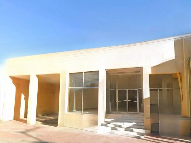 RENTA DE LOCAL CON USO DE SUELO COMERCIAL