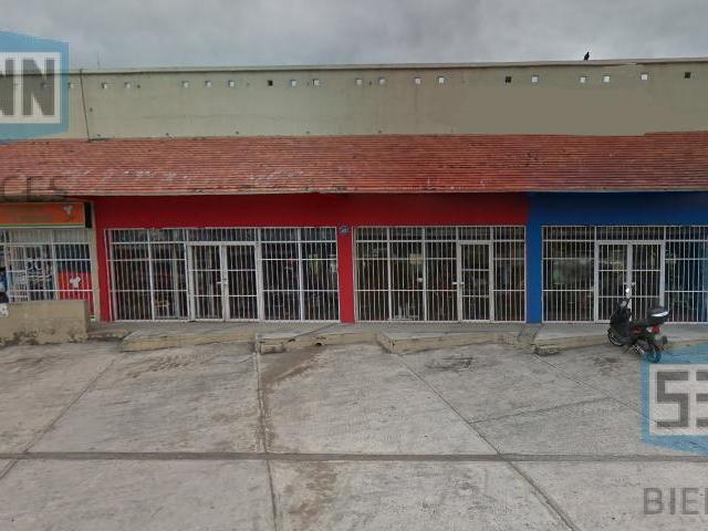Renta de Local en Miguel A. de Quevedo 4851 Local 14 esquina Juan Soto Col. 21 de Abril Veracruz