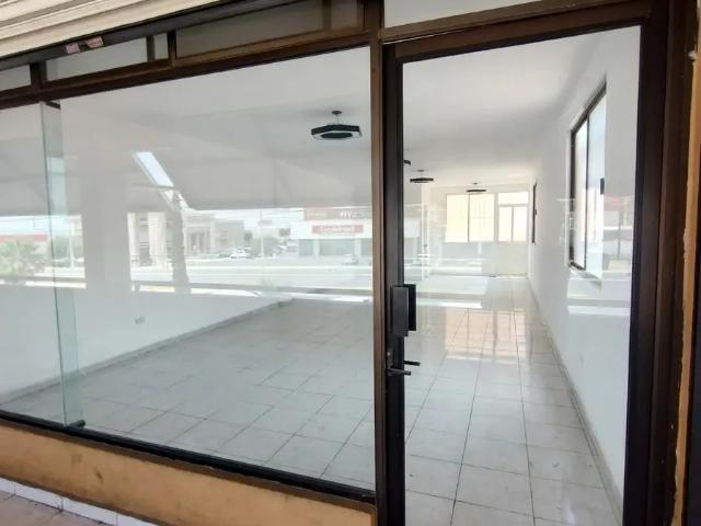 RENTA DE LOCAL EN PLAZA CRISTAL | SEGUNDO PISO