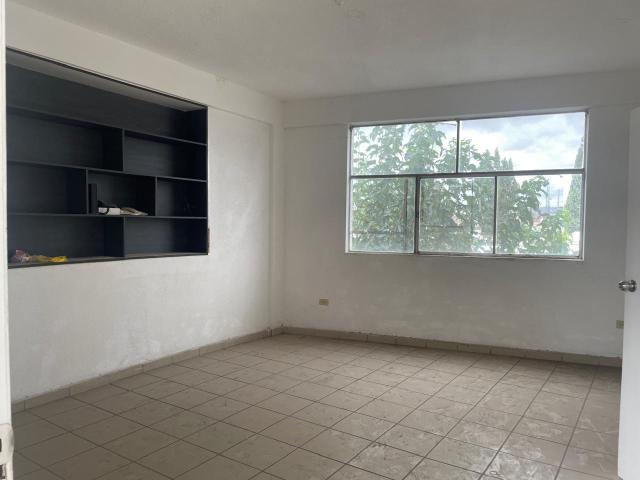 RENTA DE LOCAL EN PLANTA ALTA EN BLVD DIAZ ORDAZ