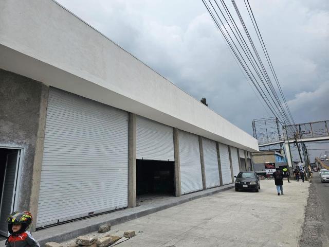 RENTA DE LOCAL NUEVO CERCA DE LA CENTRAL DE ABASTOS EN TOLUCA