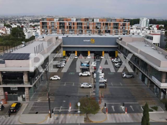 Renta de Locales Comerciales – Plaza Cementera Strip Mall