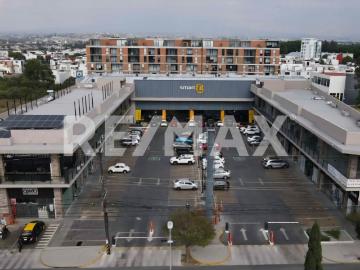 Renta de Locales Comerciales – Plaza Cementera Strip Mall