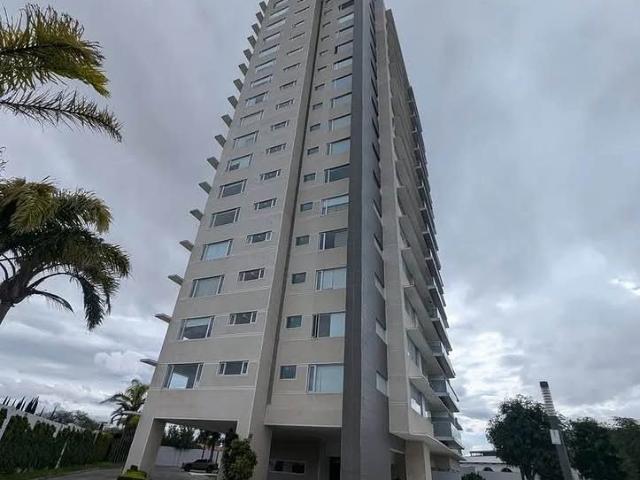 RENTA DE LUJOSO DEPARTAMENTO AMUEBLADO EN TERZETTO