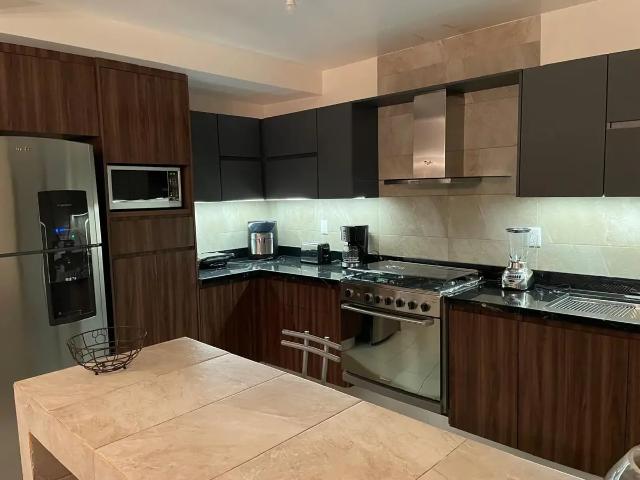 Renta de casa amueblada en Puerta Natura, Villa de Pozos con Alberca y Gimnasio